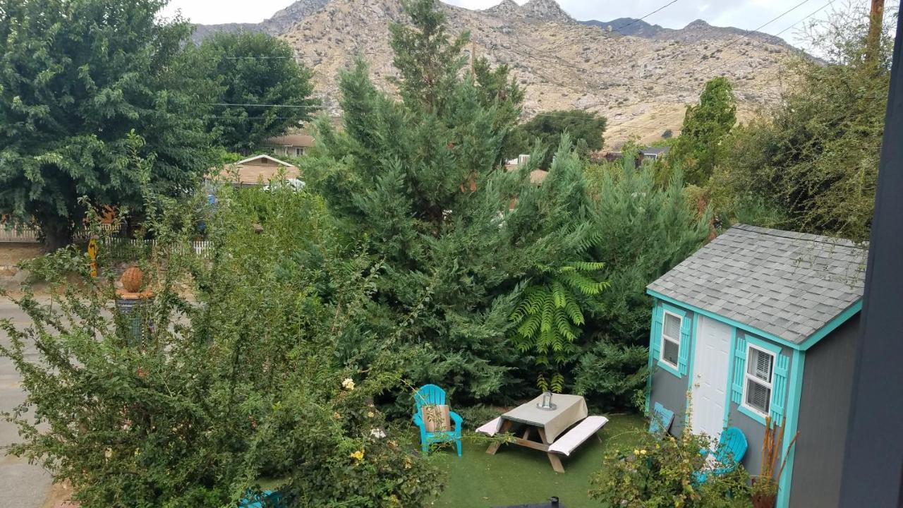 Sacred Mtn River Suites Кернвилл Экстерьер фото